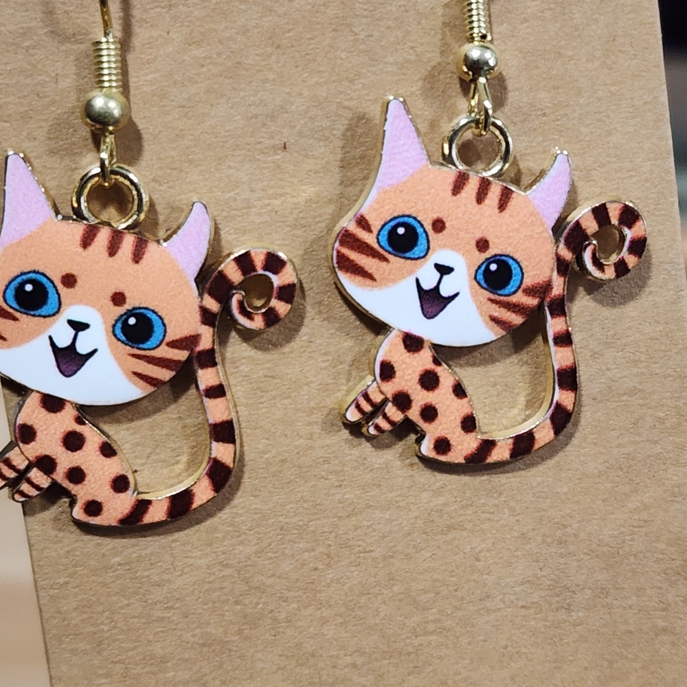 Handmade Mother Of Cats & Tan And Black Tiger Cat With Spots Earrings Set - Picture 3 of 7